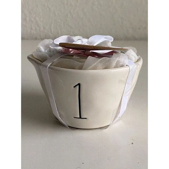 Set Of 4 Rae Dunn Disney Princess Measuring Cups Belle Tiana Cinderella Ariel - Picture 5 of 6